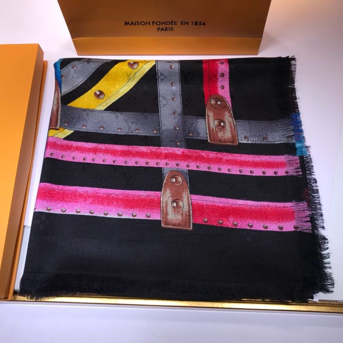 Louis Vuitton Scarf LV00131